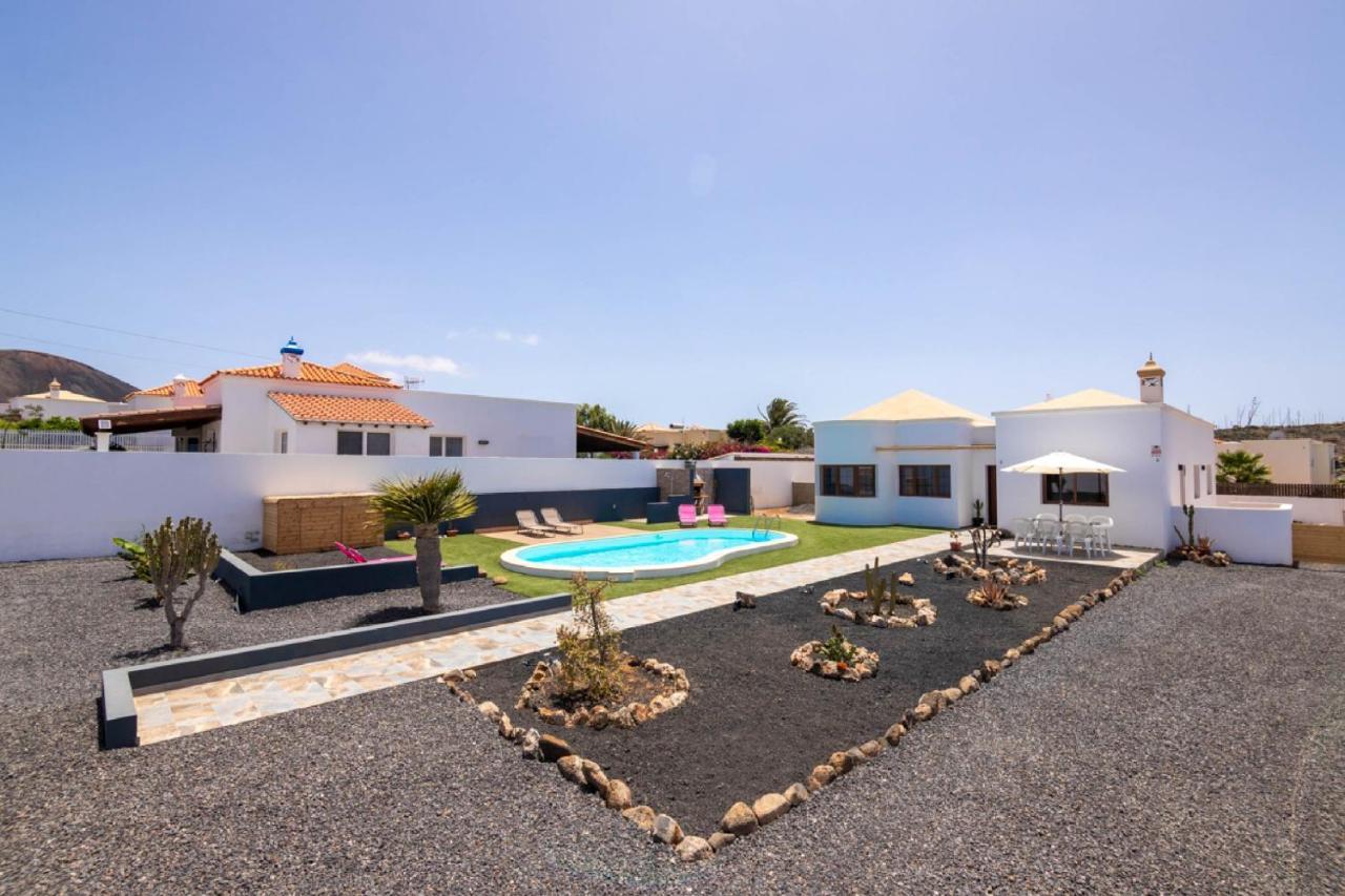 Holidayvilla Volcan - Bbq , Pool , Garden, Rural By Holidays Home La Oliva Exterior foto